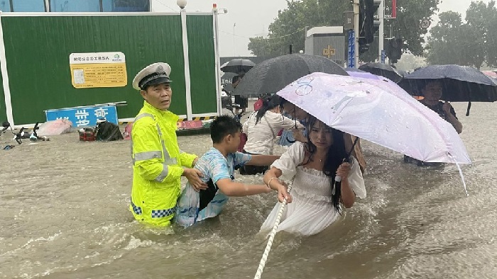 চীনে প্রবল বর্ষণে ১০ জনের মৃত্যু