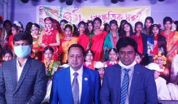 ফরিদপুরে এতিমদের নিয়ে পিঠা উৎসব ফরিদপুরে এতিমদের নিয়ে পিঠা উৎসব