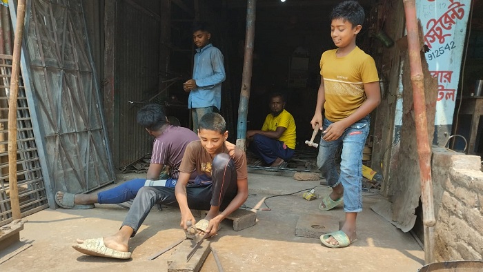 মহান মে দিবস আজ মহান মে দিবস আজ