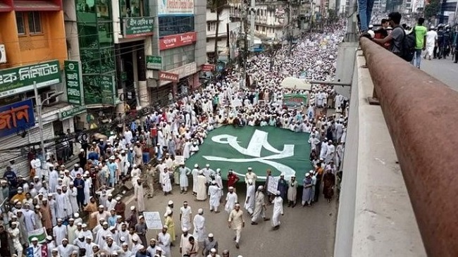 ফ্রান্স দূতাবাস বন্ধে ২৪ ঘণ্টার আলটিমেটাম