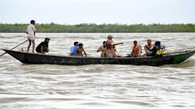 পদ্মায় নৌকাডুবি, জেলে নিখোঁজ