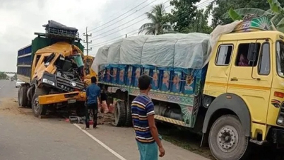 ট্রাকের পেছনে আরেক ট্রাকের ধাক্কা, নিহত ২