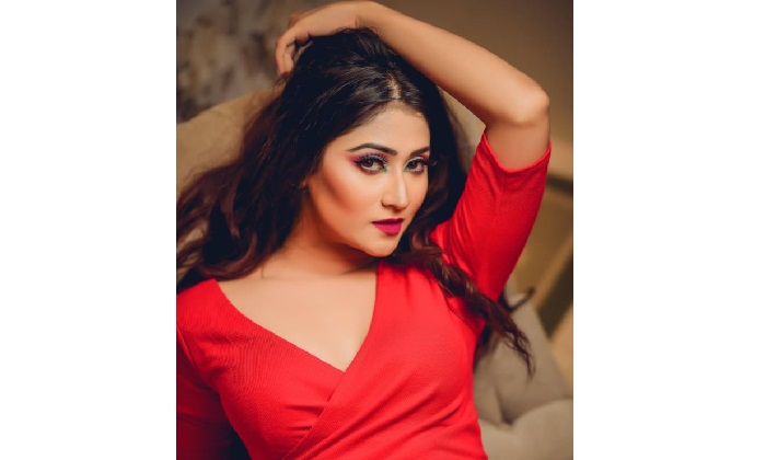 ‘গুণী অভিনেত্রী হিসেবে প্রতিষ্ঠিত হতে চাই’ 