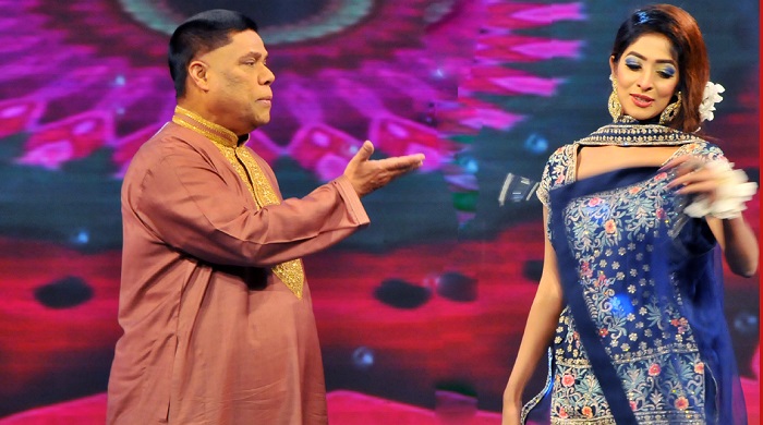 এবারের ঈদে যে গান শোনাবেন ড. মাহফুজুর রহমান