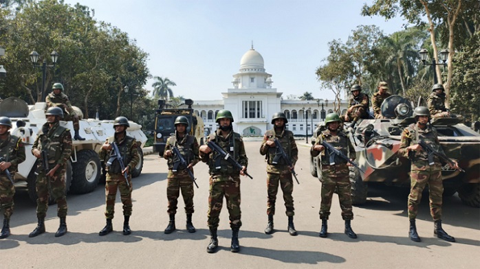 সুপ্রিমকোর্ট এলাকায় নিরাপত্তা জোরদার সুপ্রিমকোর্ট এলাকায় নিরাপত্তা জোরদার