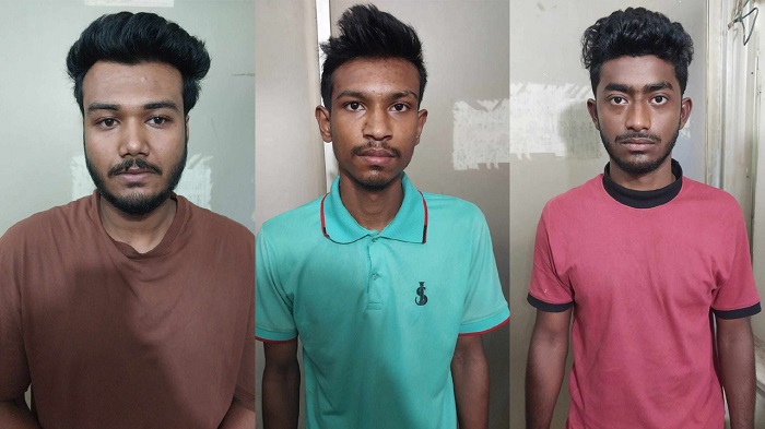 ফুটেজ দেখে ৩ সন্দেহভাজন আসামি গ্রেপ্তার ফুটেজ দেখে ৩ সন্দেহভাজন আসামি গ্রেপ্তার