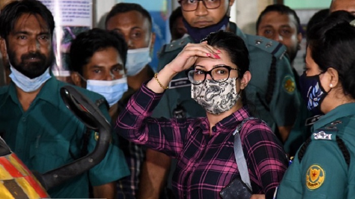 আজ আবার শুনানি, আদালতের হাজতখানায় পরীমণি আজ আবার শুনানি, আদালতের হাজতখানায় পরীমণি